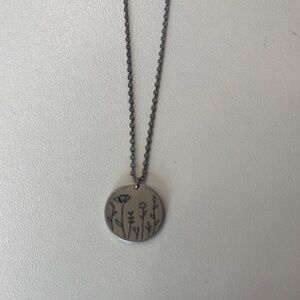 Floral Pendant Necklace in Silver